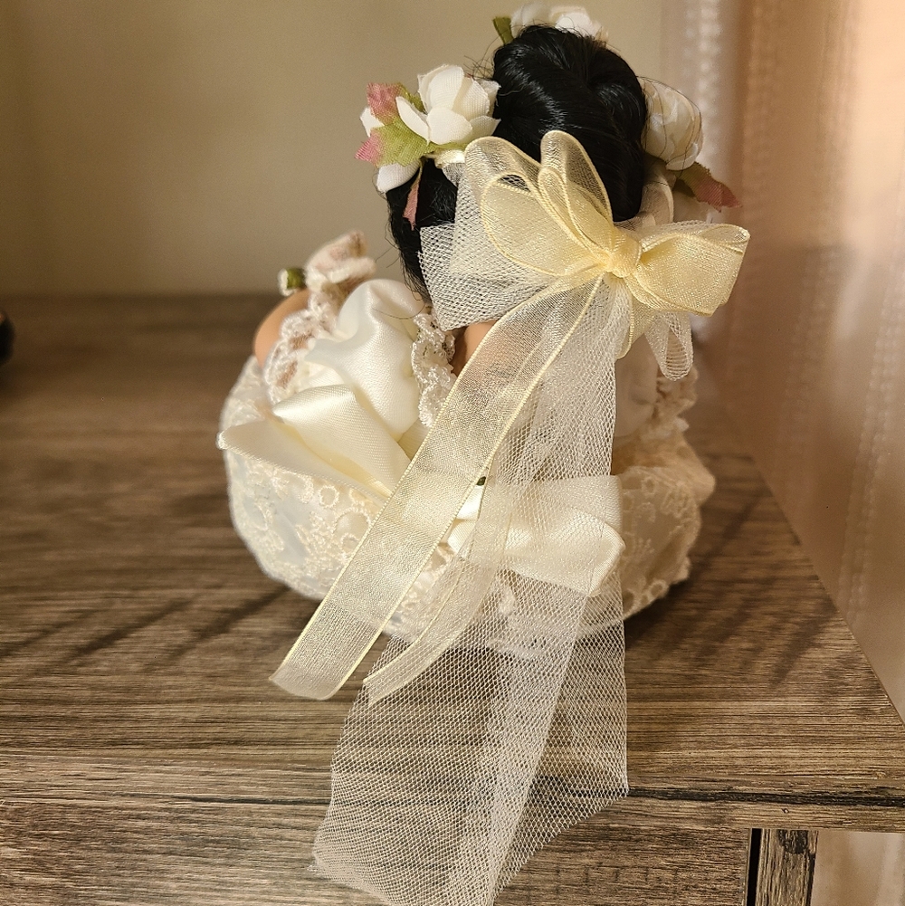 Marie Osmond "Princess" Rose Bud Porcelain Doll ~ Tiny Tot Collection - Picture 5 of 7